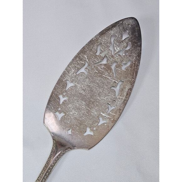 Vintage Simeon L. & George H. Rogers A1 Silverplate Pie Server Ornate Handle - Picture 11 of 13